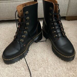 NEW Doc Martens Black Leather Lace-Up Boots style name:  Leona